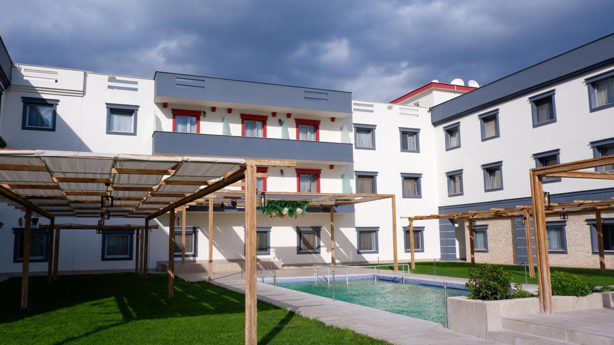 Hotel Labella ברגאמה מראה חיצוני תמונה